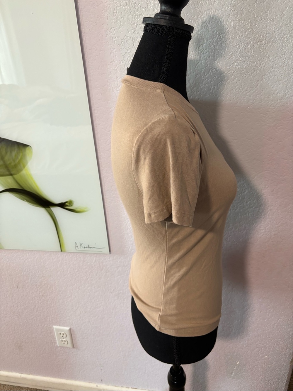 Shirt size small - Picture 2 of 5